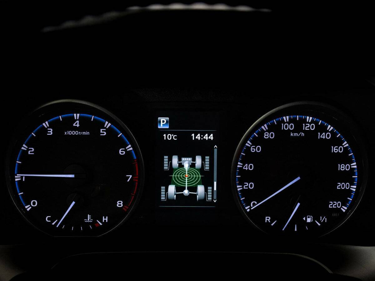 Купить Toyota RAV4 с пробегом. Фото: #16