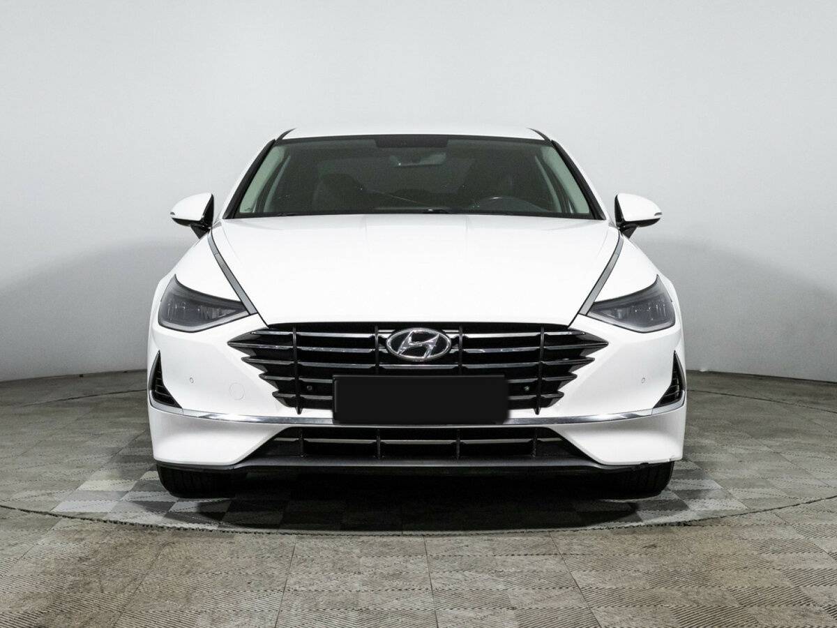 Купить Hyundai Sonata с пробегом. Фото: #1