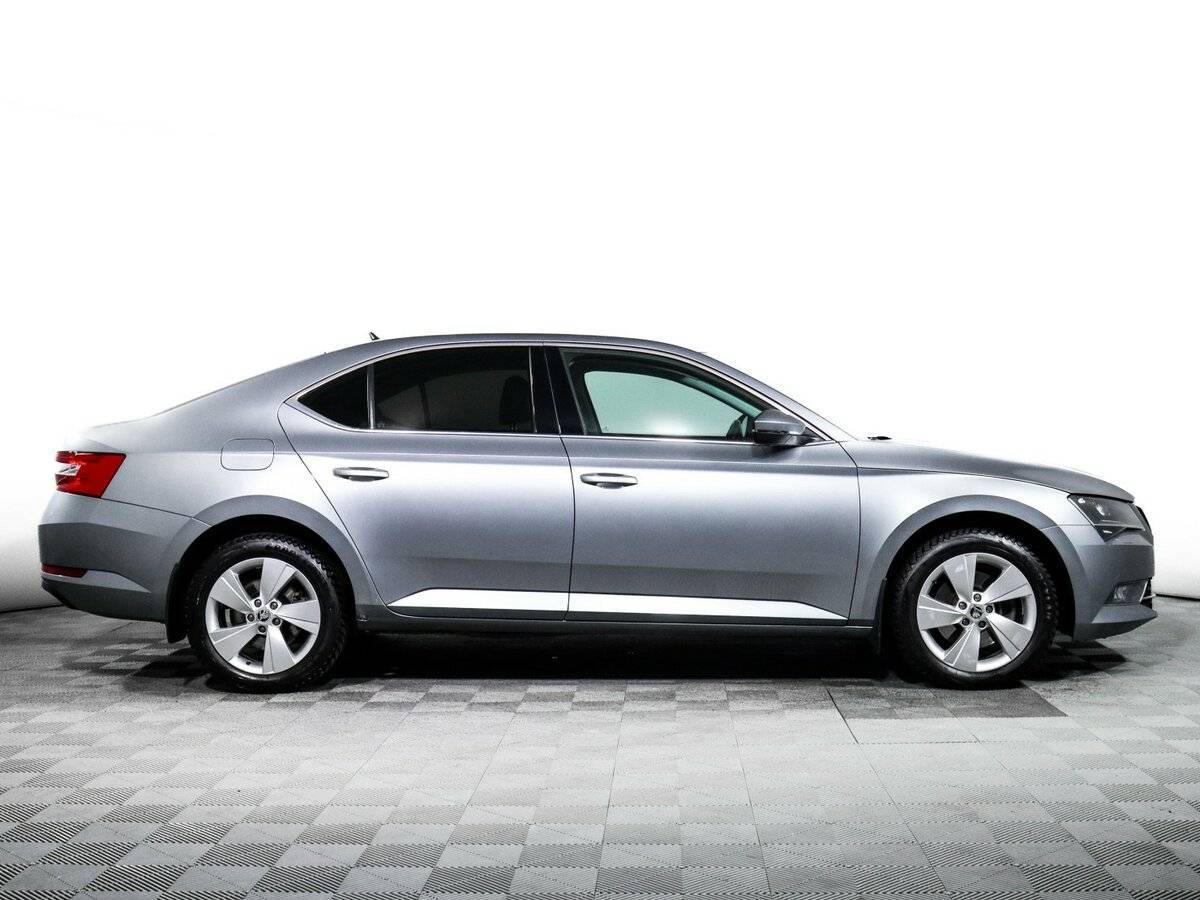 Купить Skoda Superb с пробегом. Фото: #3