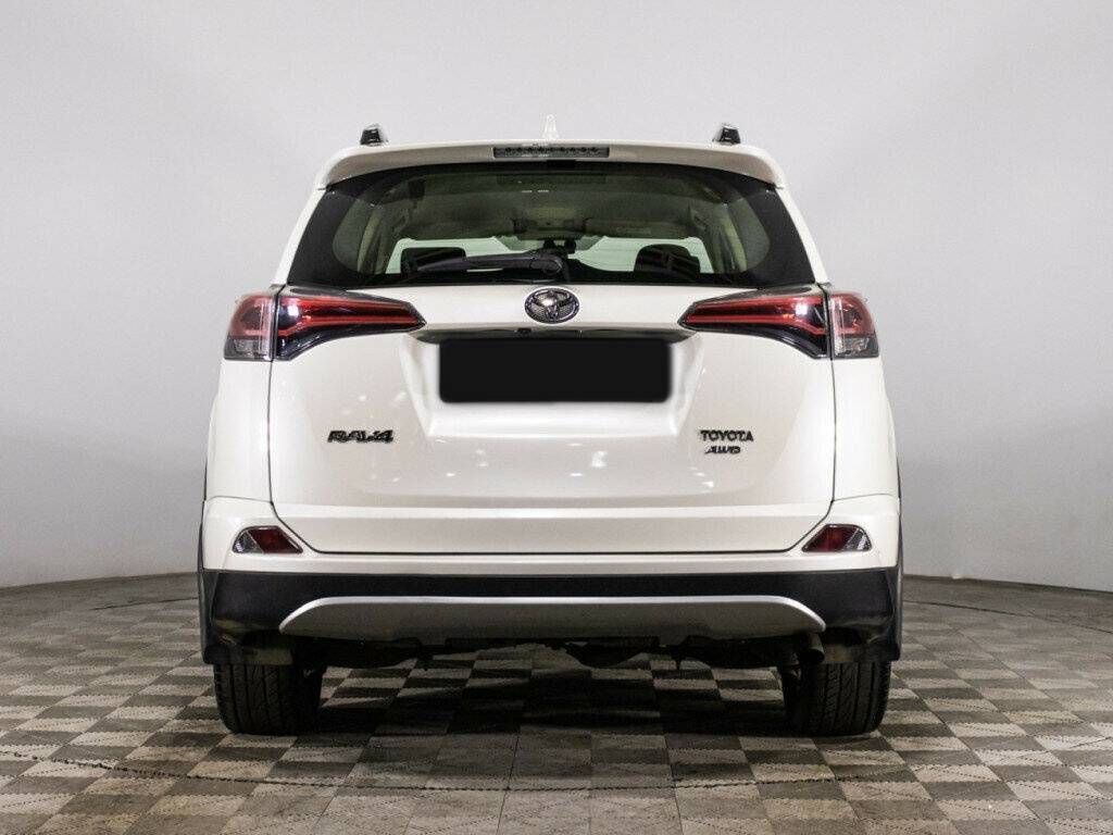 Купить Toyota RAV4 с пробегом. Фото: #4
