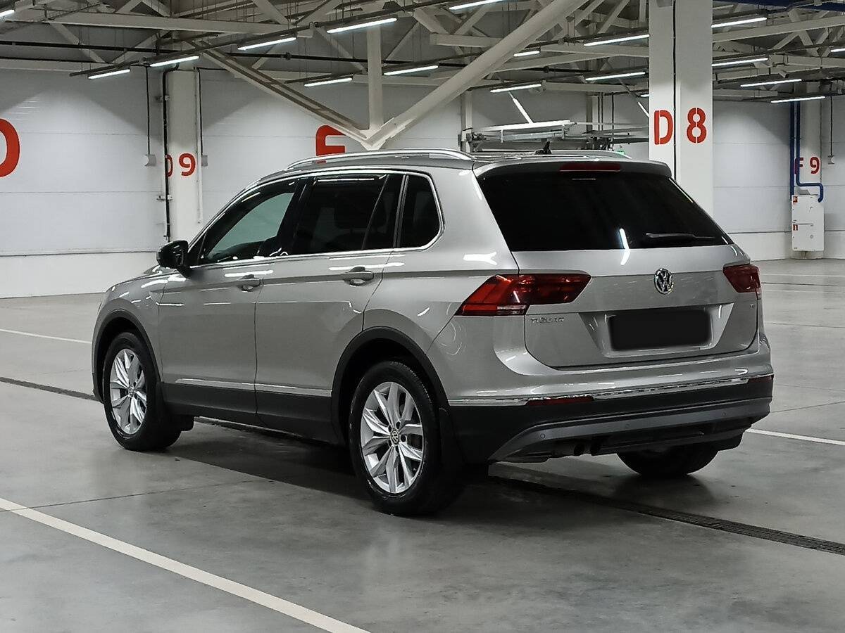 Купить Volkswagen Tiguan с пробегом. Фото: #6