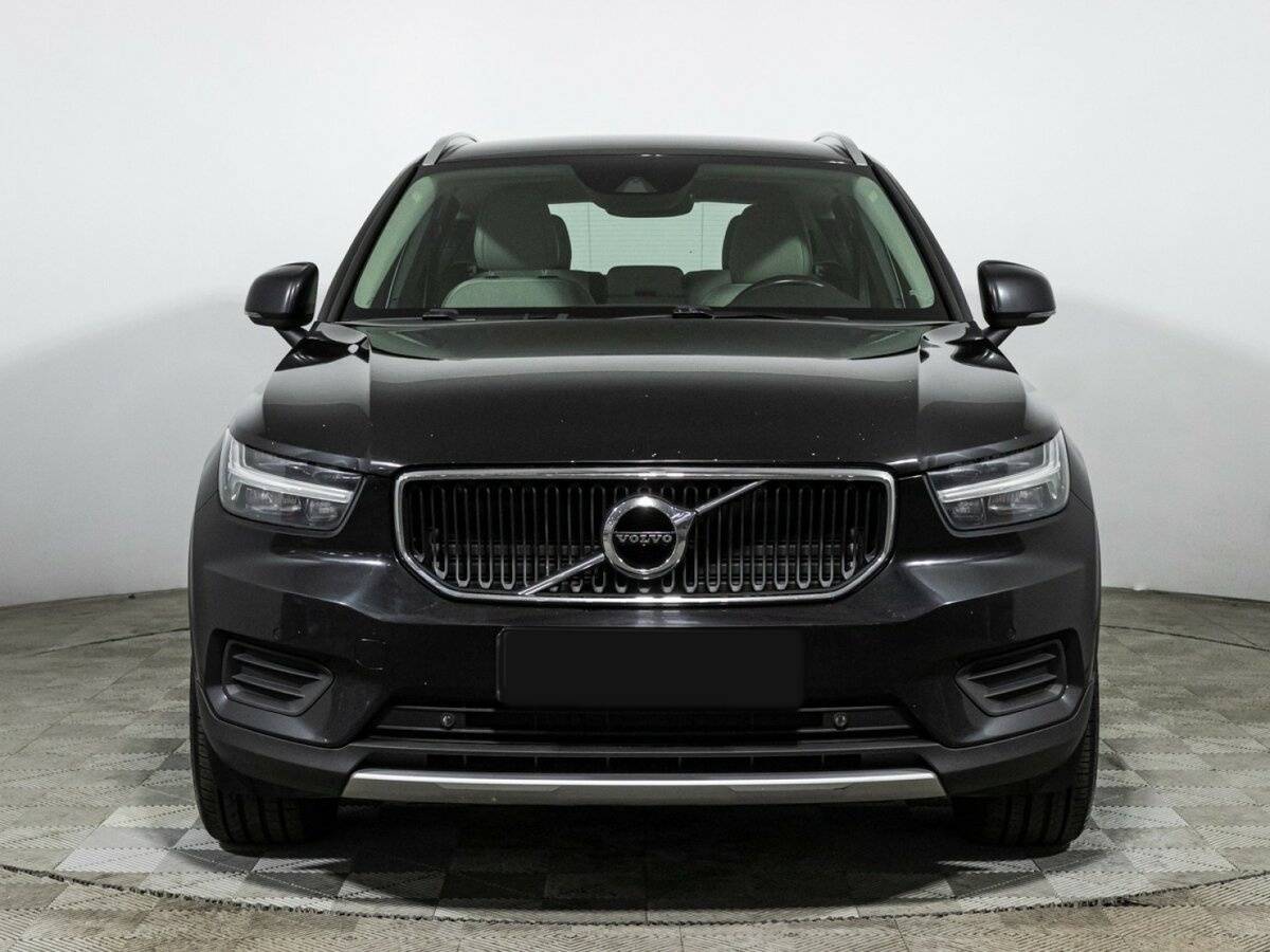 Купить Volvo XC40 с пробегом. Фото: #1