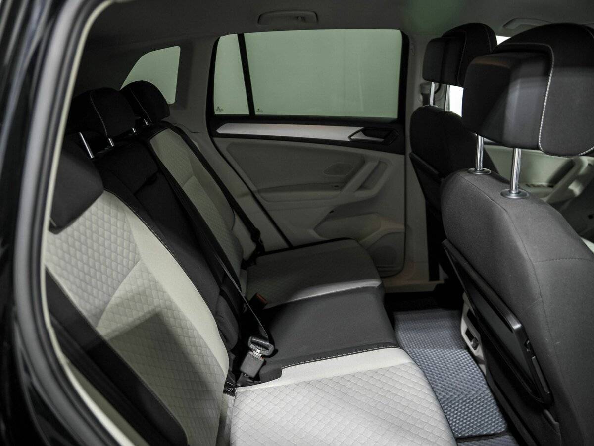 Купить Volkswagen Tiguan с пробегом. Фото: #14