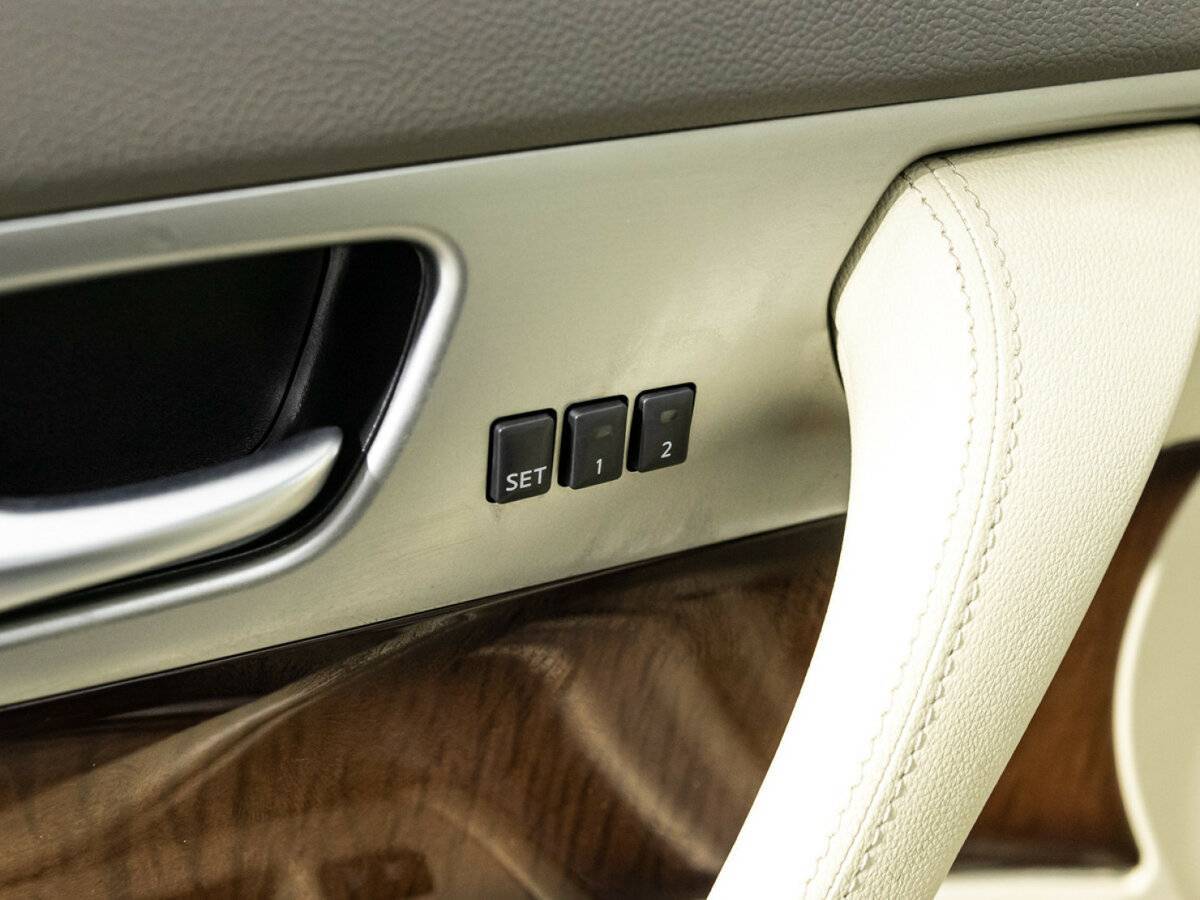 Купить Infiniti FX с пробегом. Фото: #16