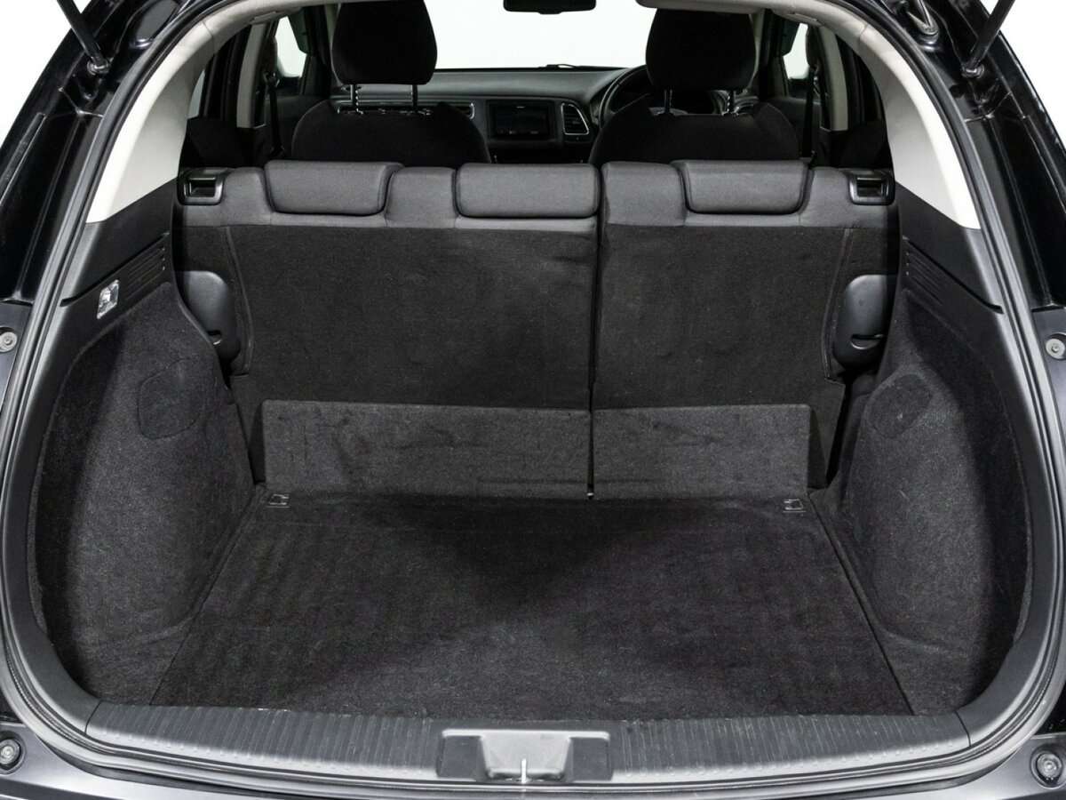 Купить Honda Vezel с пробегом. Фото: #17