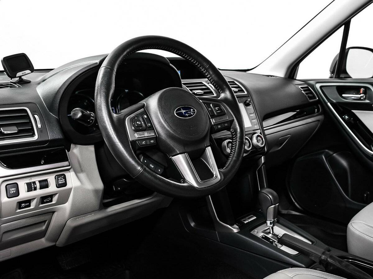 Купить Subaru Forester с пробегом. Фото: #11