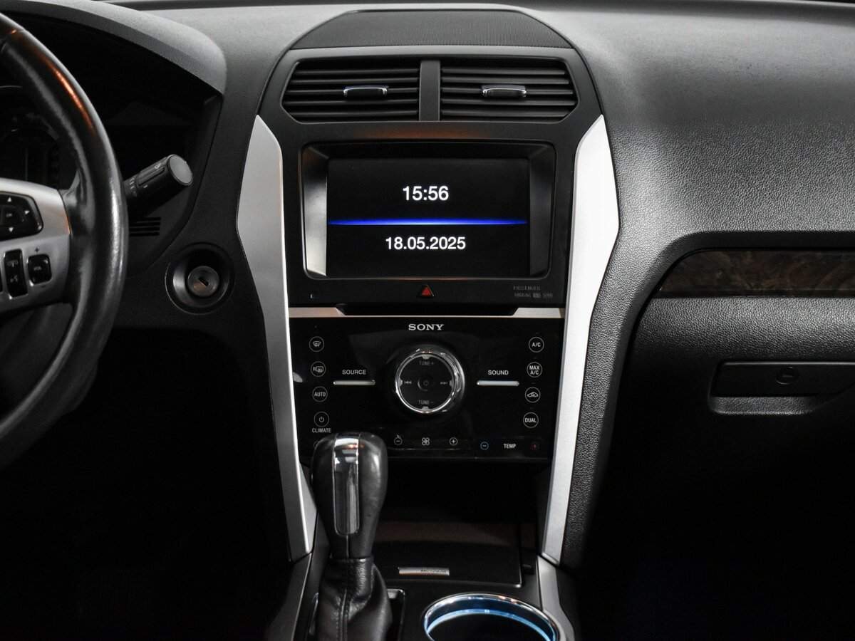 Купить Ford Explorer с пробегом. Фото: #13