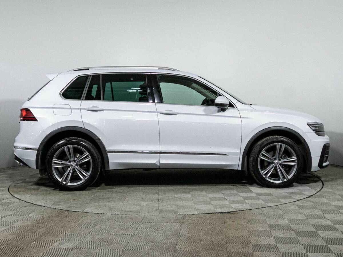 Купить Volkswagen Tiguan с пробегом. Фото: #3