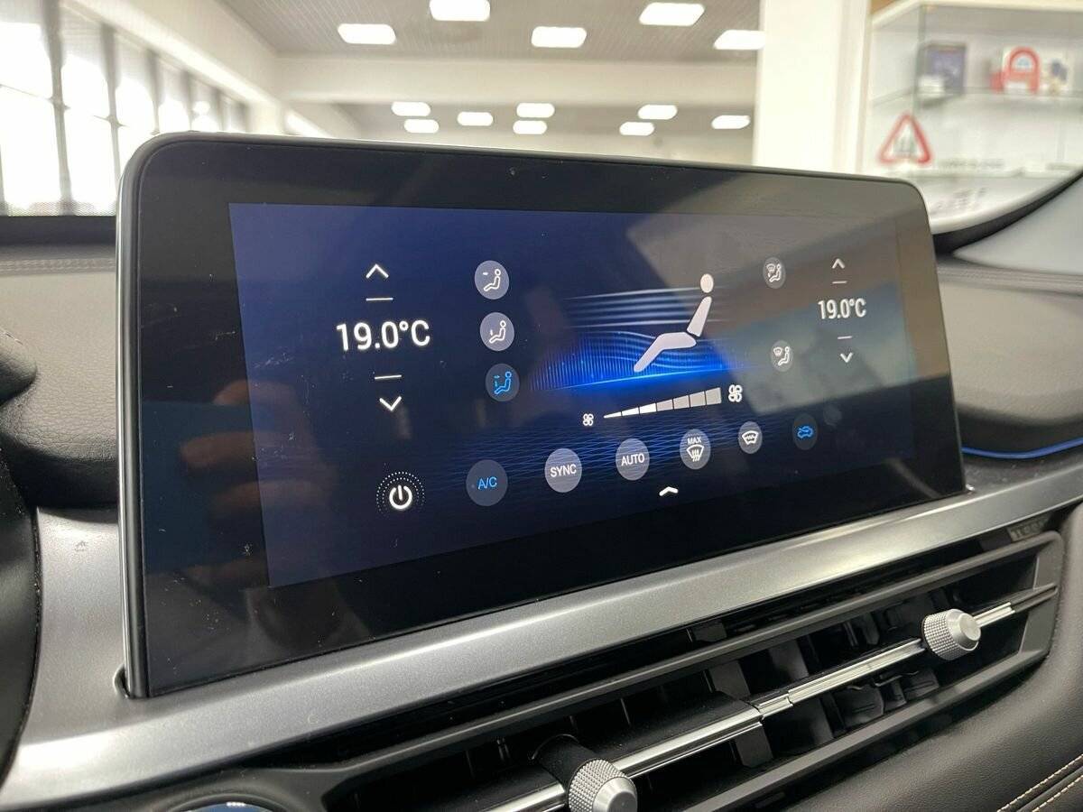 Купить Chery Tiggo 8 с пробегом. Фото: #14