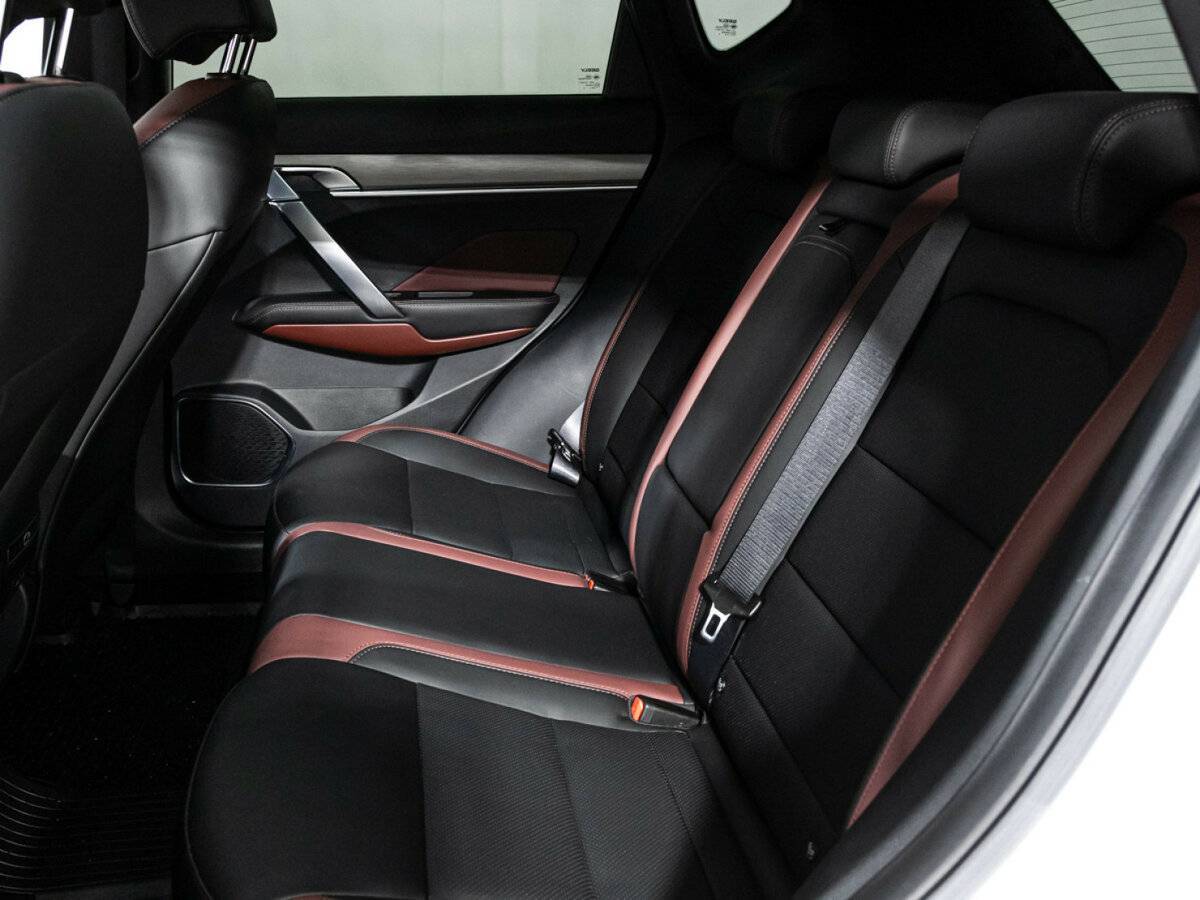 Купить Geely Coolray с пробегом. Фото: #9