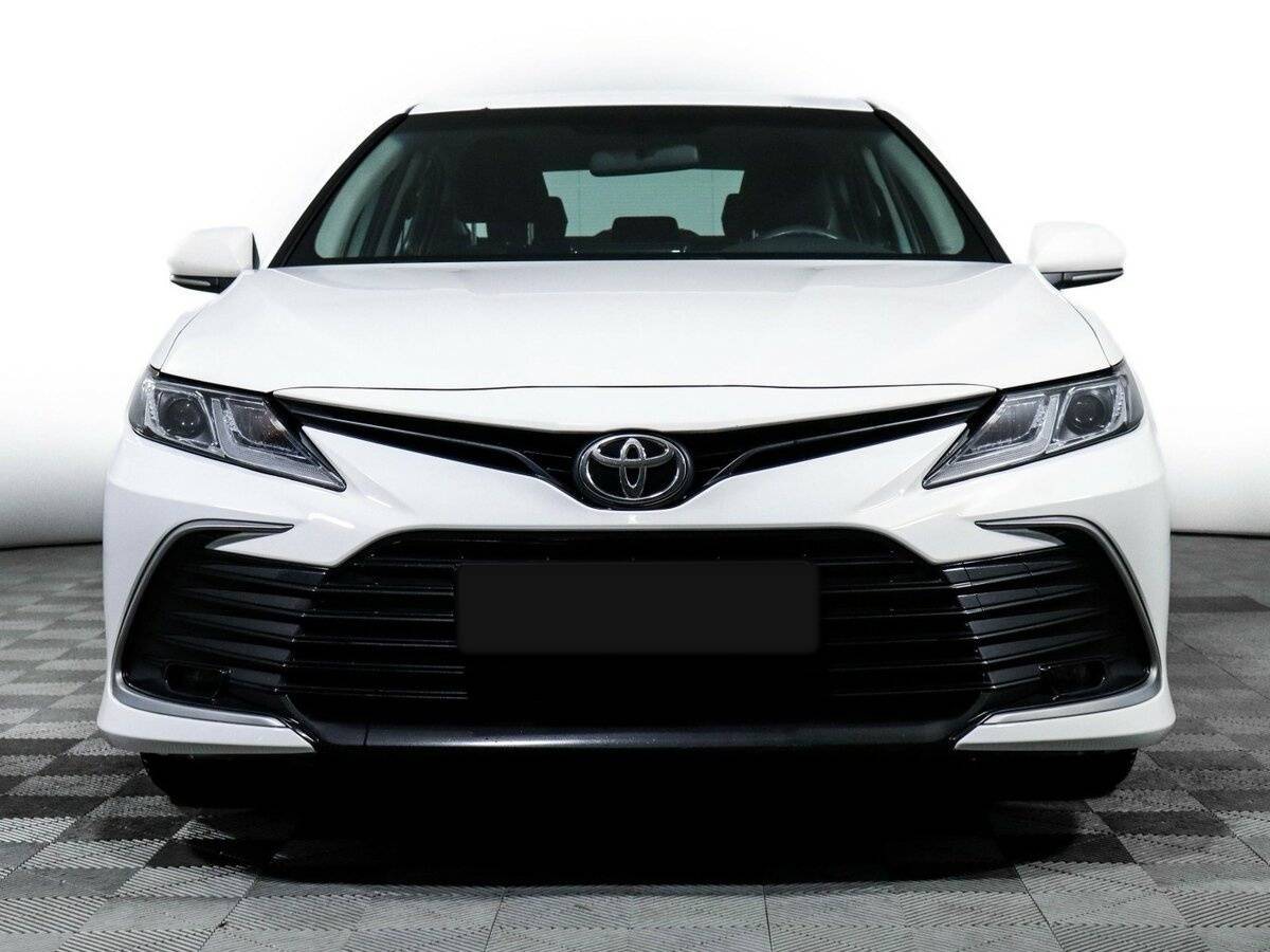 Купить Toyota Camry с пробегом. Фото: #1