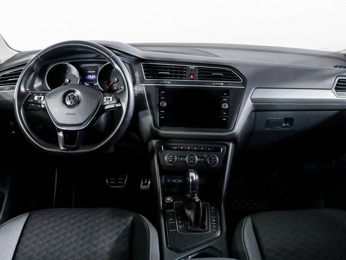 Купить Volkswagen Tiguan с пробегом. Фото: #8