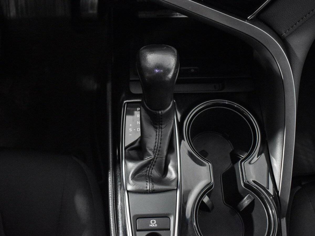 Купить Toyota Camry с пробегом. Фото: #7