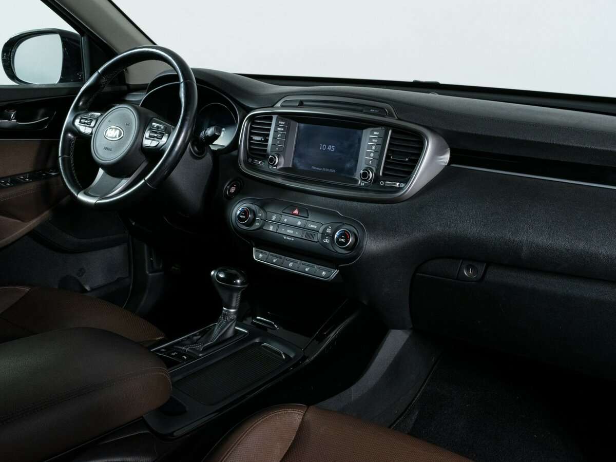 Купить Kia Sorento с пробегом. Фото: #10