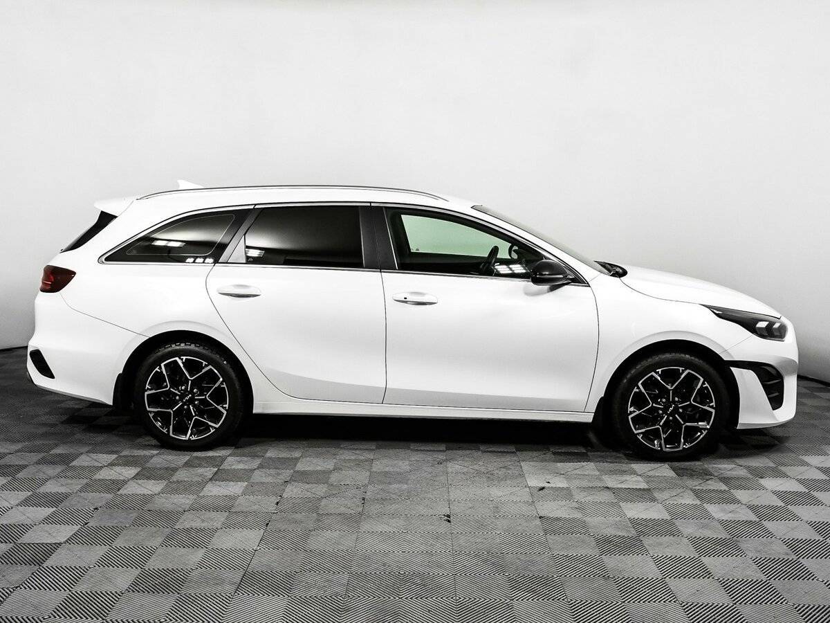 Купить Kia Ceed с пробегом. Фото: #3
