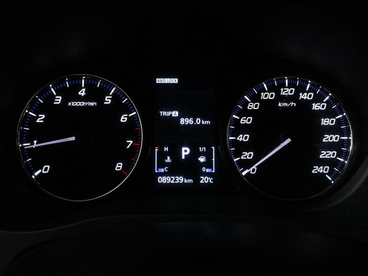 Купить Mitsubishi Outlander с пробегом. Фото: #11