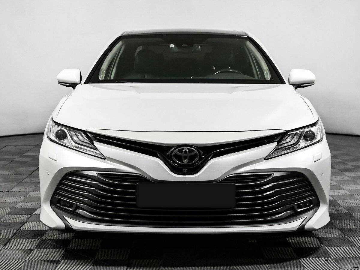 Купить Toyota Camry с пробегом. Фото: #1
