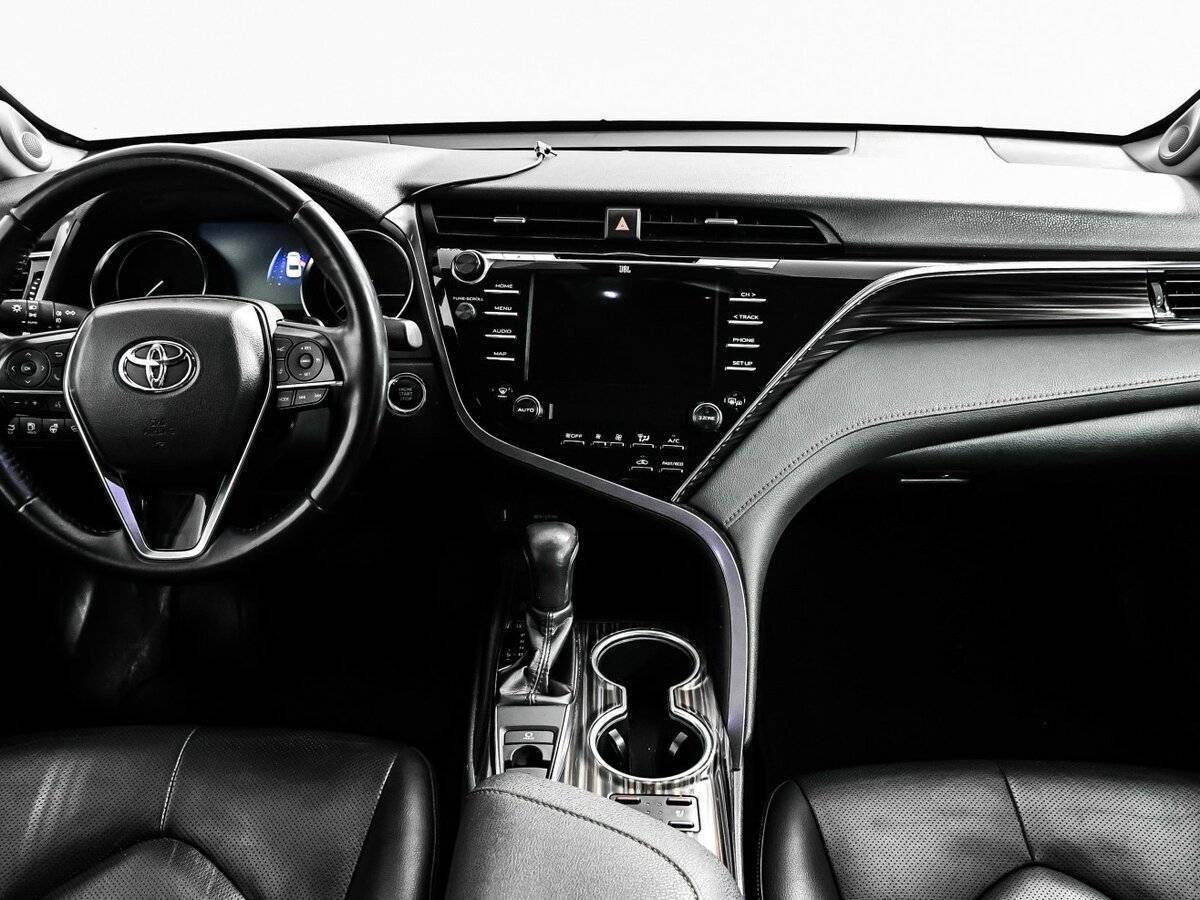 Купить Toyota Camry с пробегом. Фото: #10