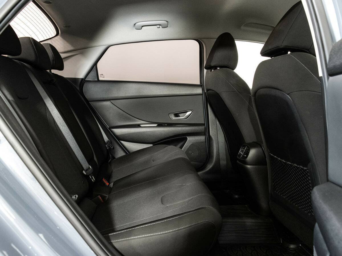 Купить Hyundai Elantra с пробегом. Фото: #18