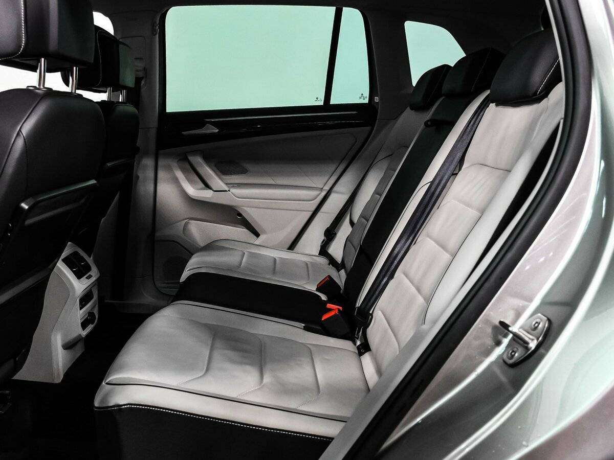 Купить Volkswagen Tiguan с пробегом. Фото: #12