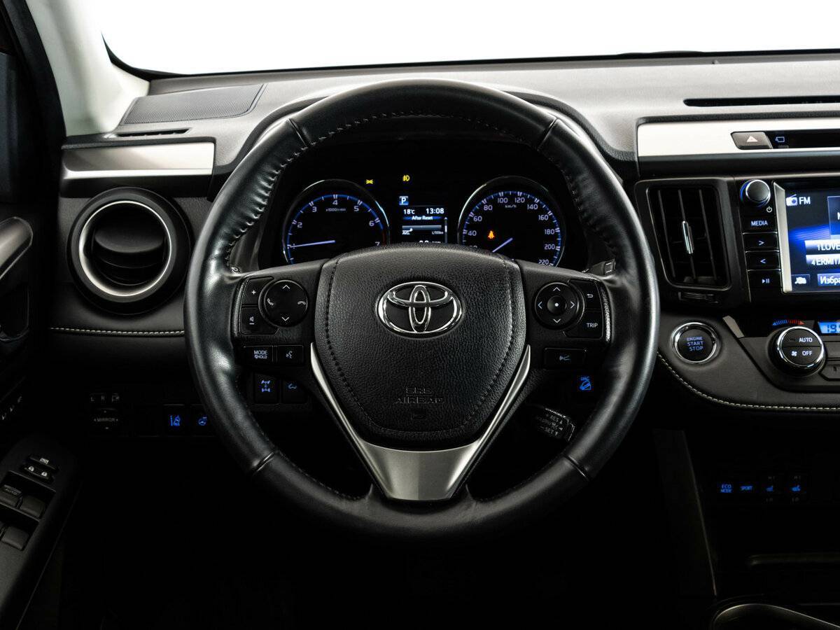 Купить Toyota RAV4 с пробегом. Фото: #9