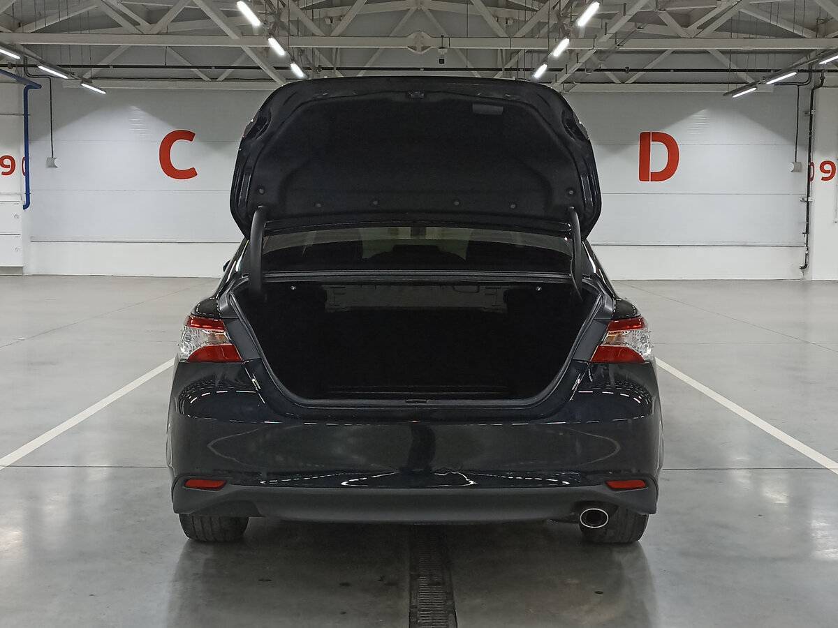 Купить Toyota Camry с пробегом. Фото: #9