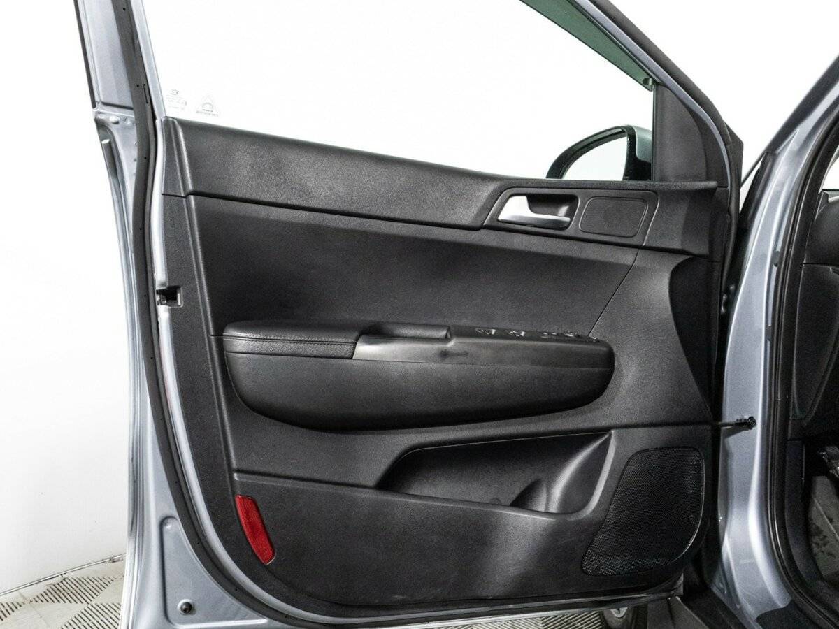 Купить Kia Sportage с пробегом. Фото: #24