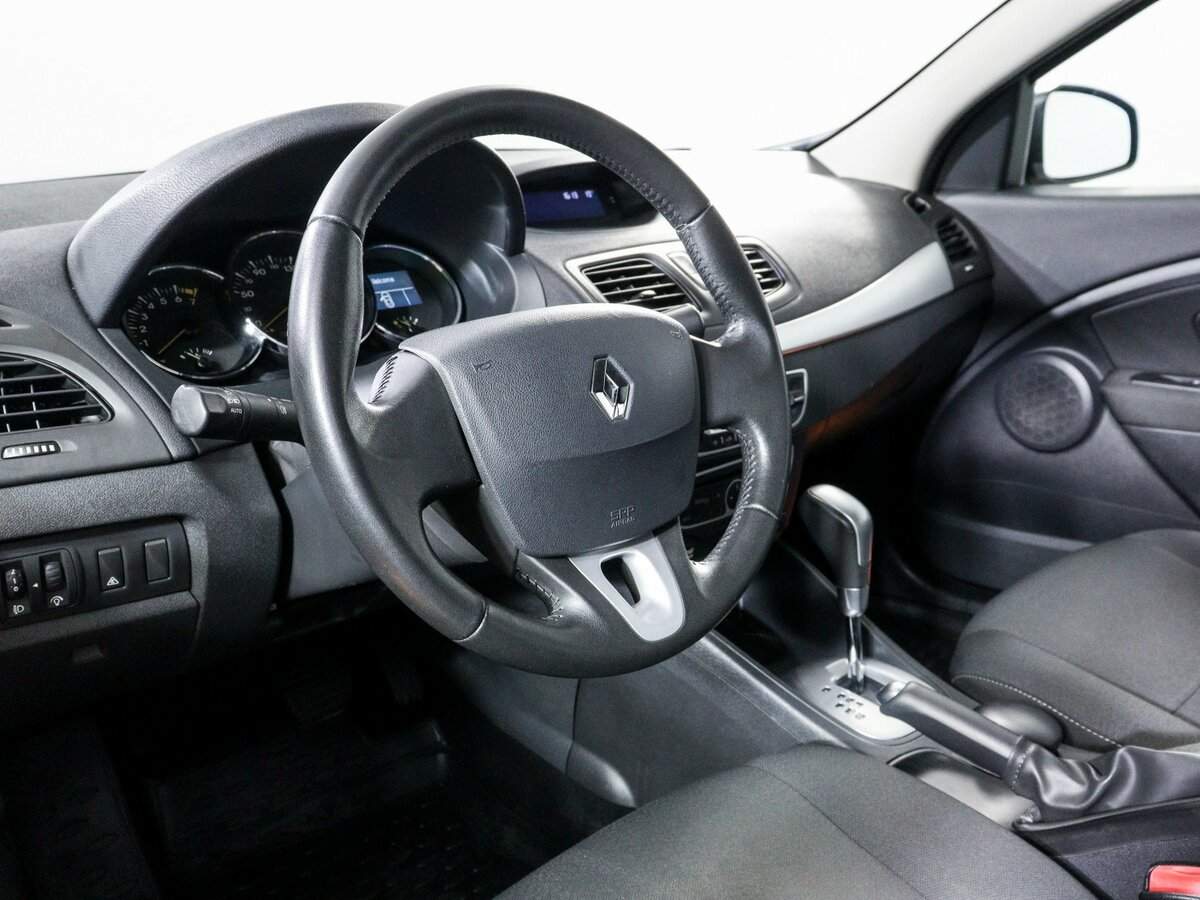 Купить Renault Fluence с пробегом. Фото: #11