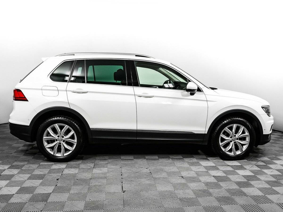 Купить Volkswagen Tiguan с пробегом. Фото: #3