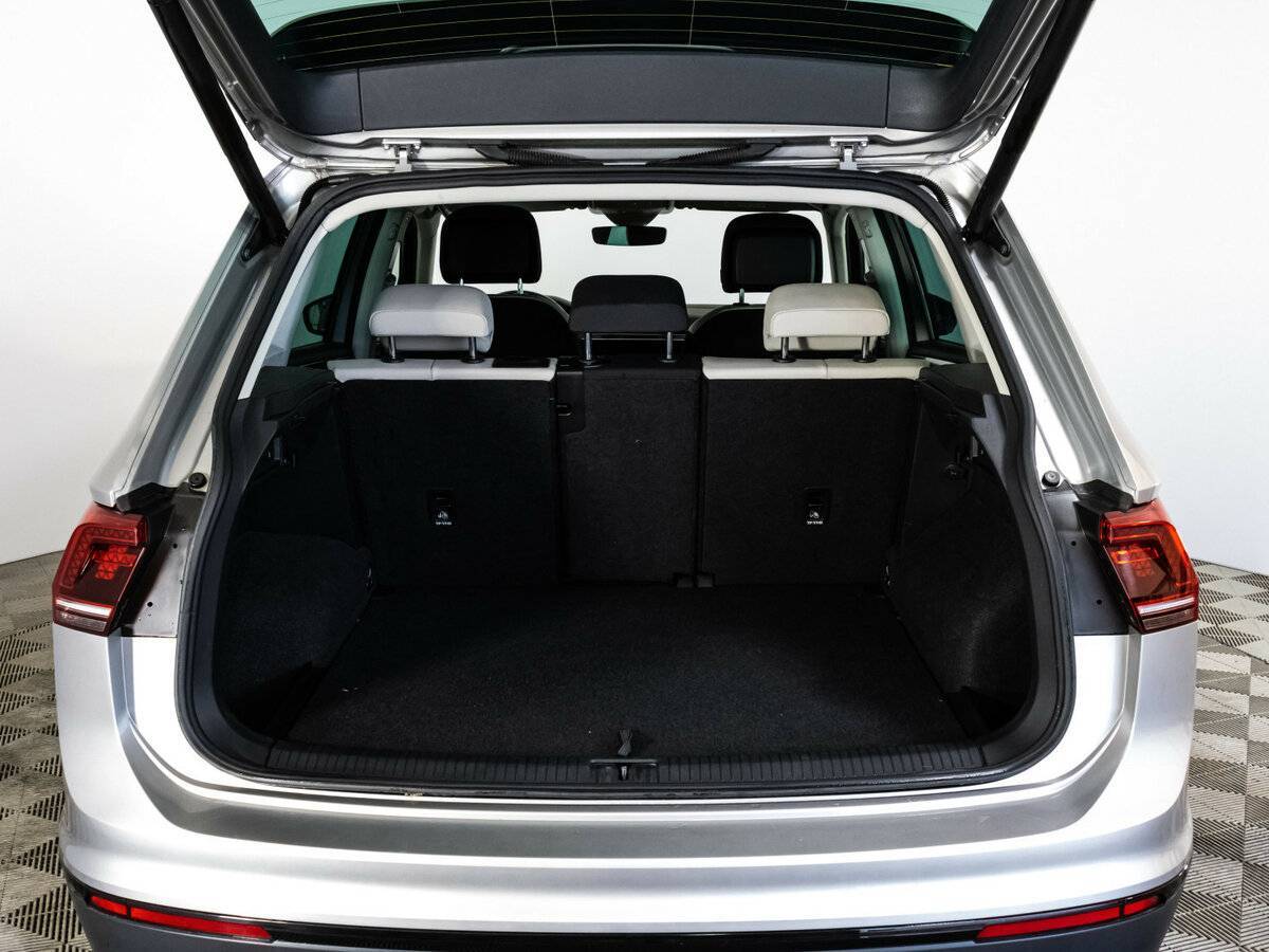 Купить Volkswagen Tiguan с пробегом. Фото: #18