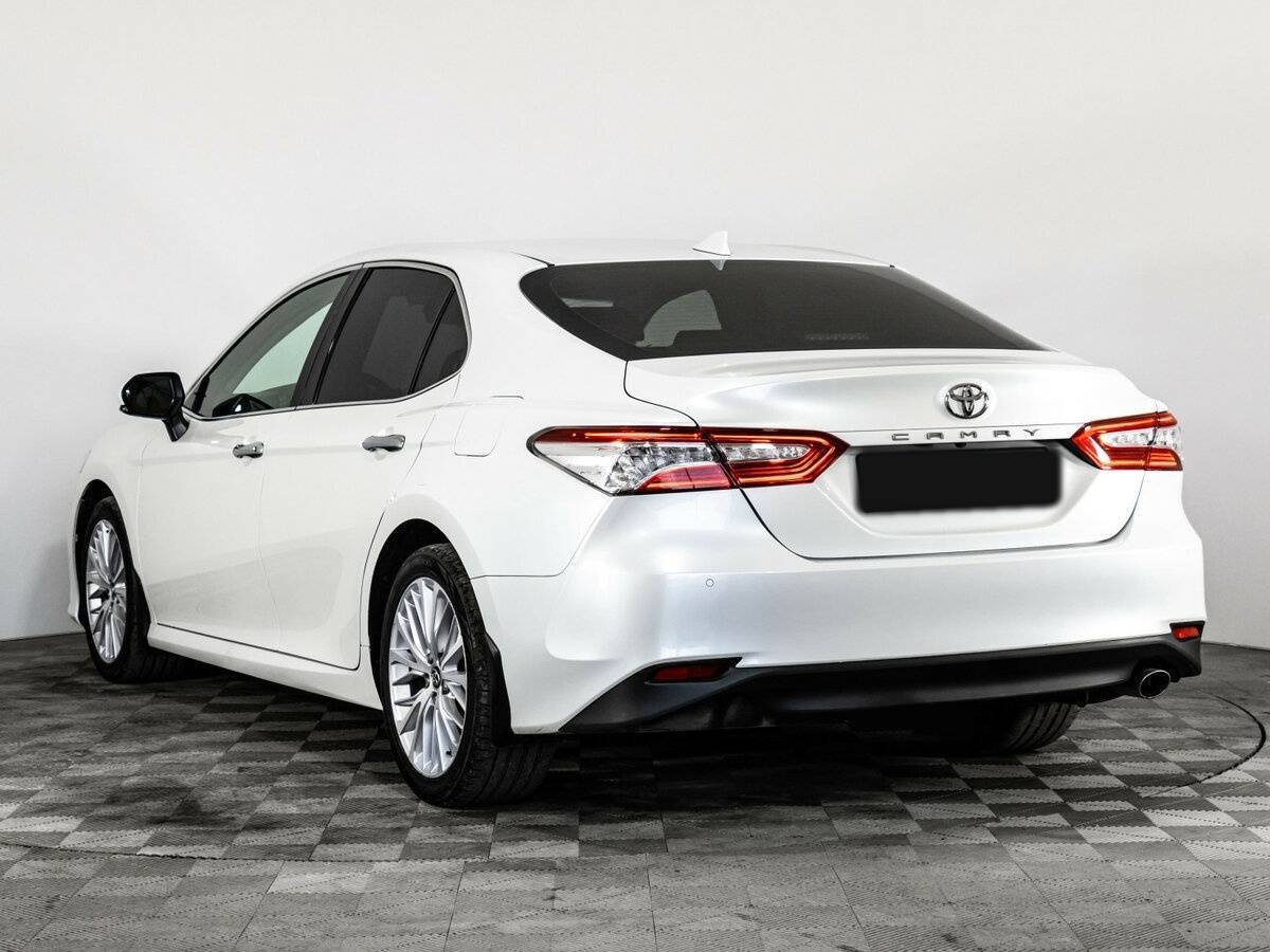 Купить Toyota Camry с пробегом. Фото: #7
