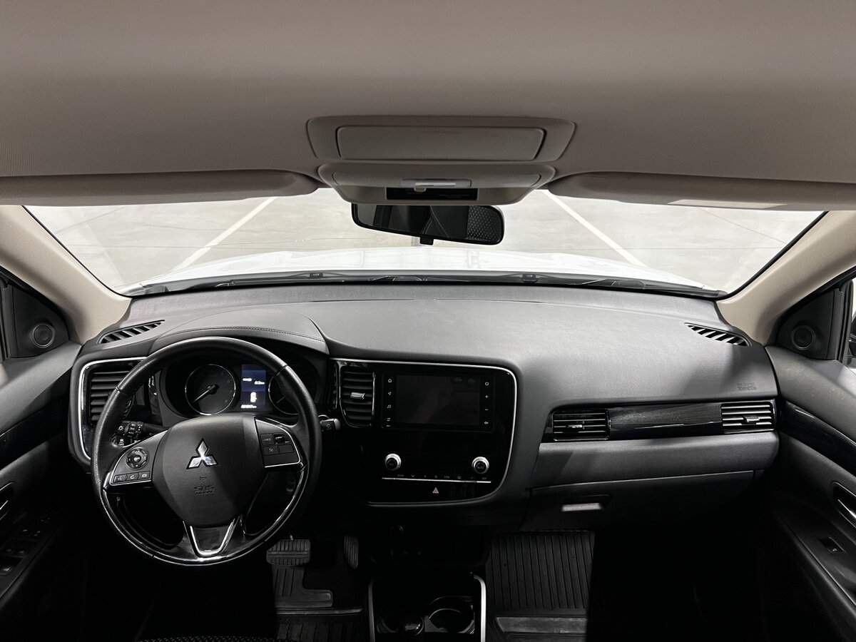 Купить Mitsubishi Outlander с пробегом. Фото: #13