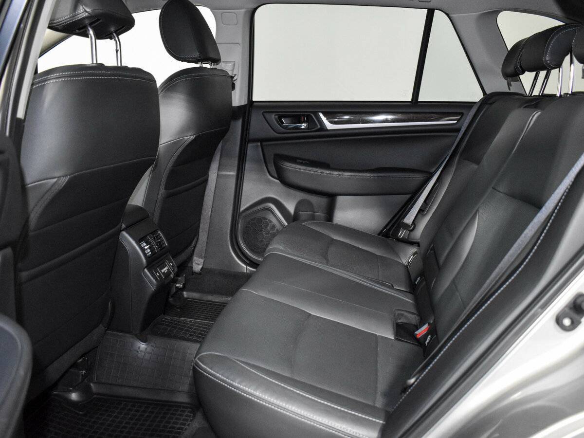 Купить Subaru Outback с пробегом. Фото: #10