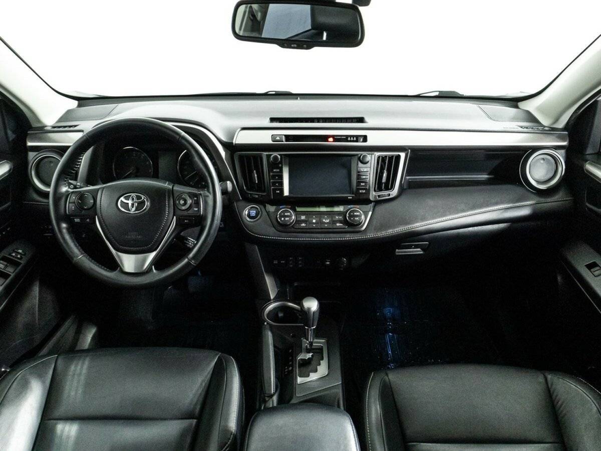 Купить Toyota RAV4 с пробегом. Фото: #12
