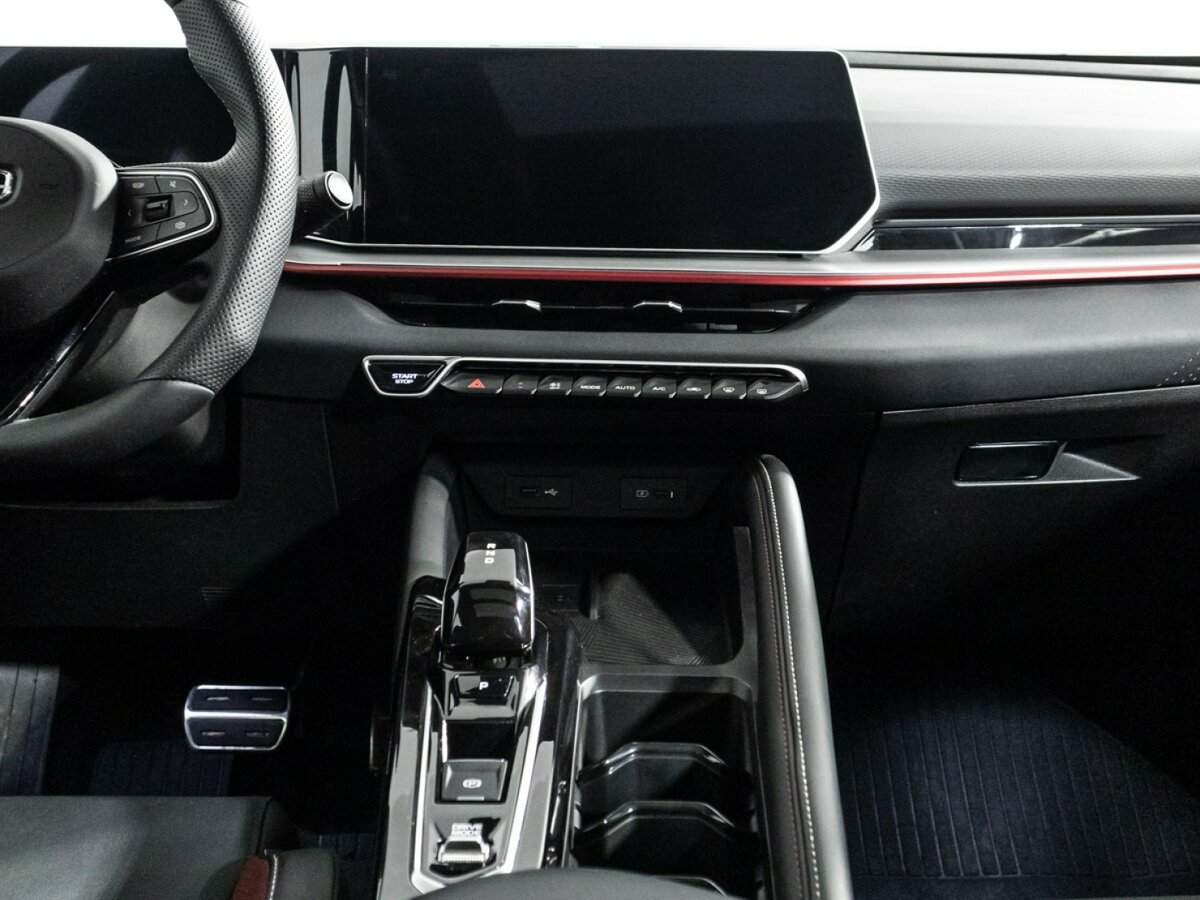 Купить Geely Coolray с пробегом. Фото: #13