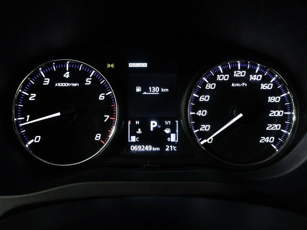 Купить Mitsubishi Outlander с пробегом. Фото: #11