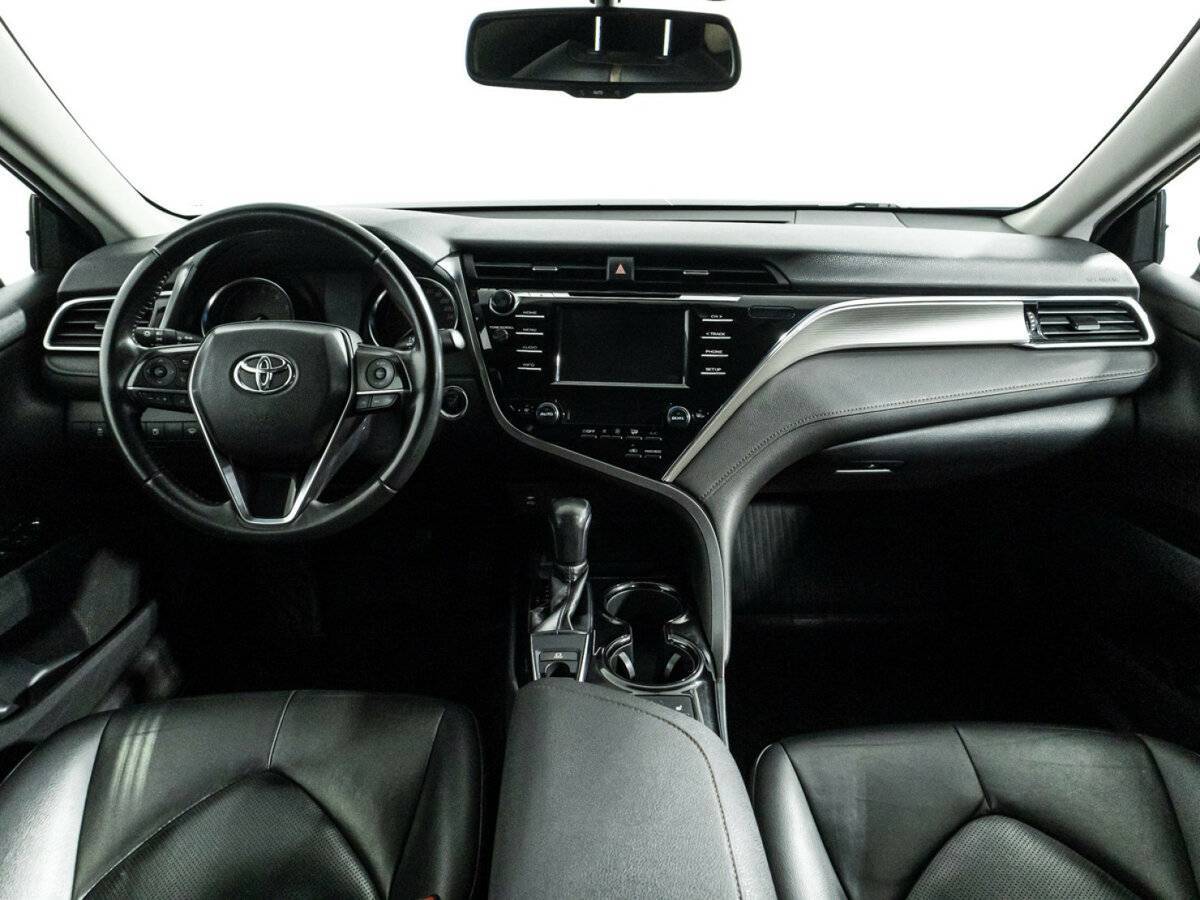 Купить Toyota Camry с пробегом. Фото: #12