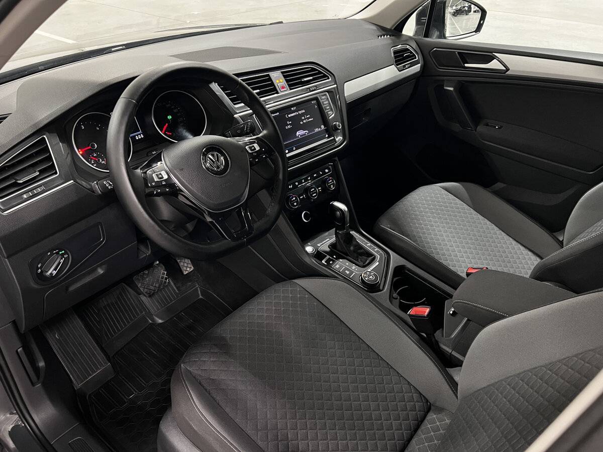 Купить Volkswagen Tiguan с пробегом. Фото: #15