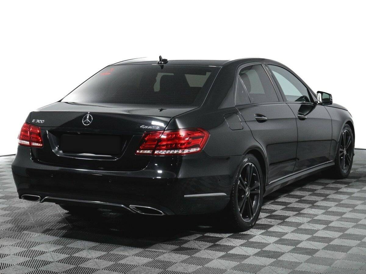 Купить Mercedes-Benz E-Класс с пробегом. Фото: #4