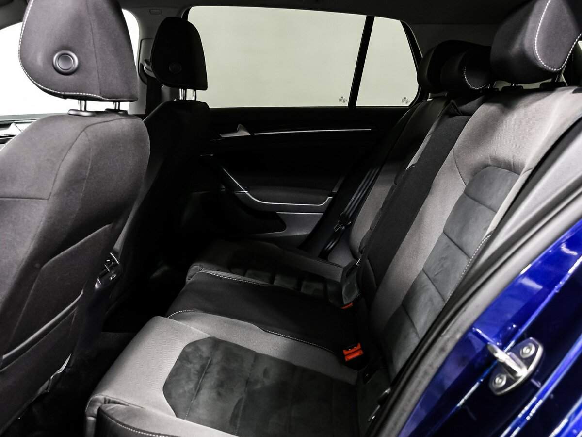 Купить Volkswagen Golf с пробегом. Фото: #11