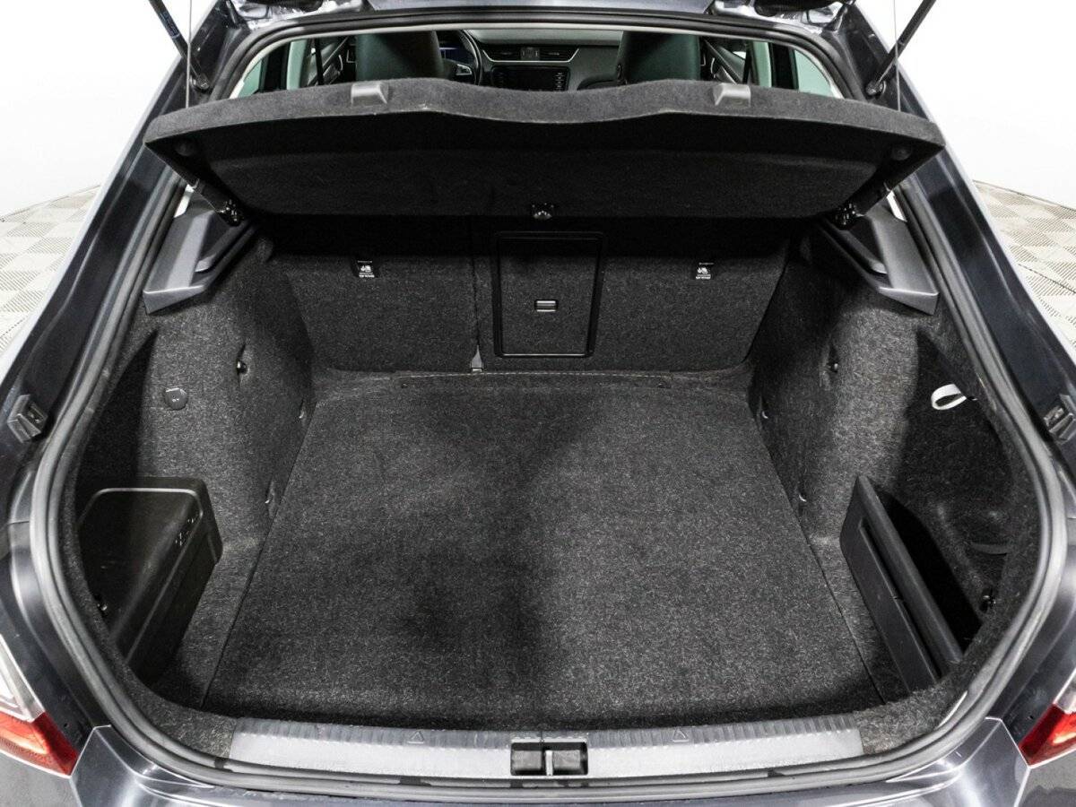 Купить Skoda Octavia с пробегом. Фото: #14