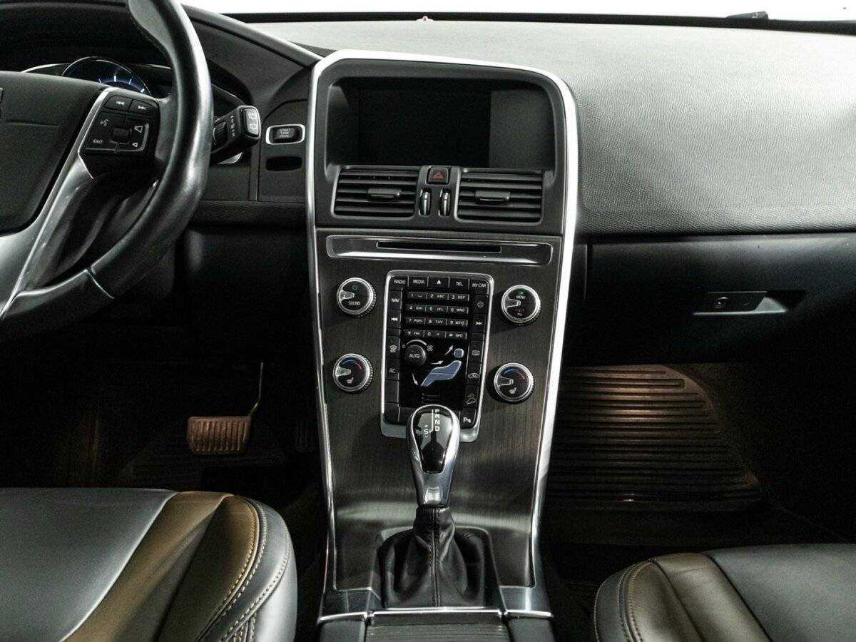 Купить Volvo XC60 с пробегом. Фото: #14