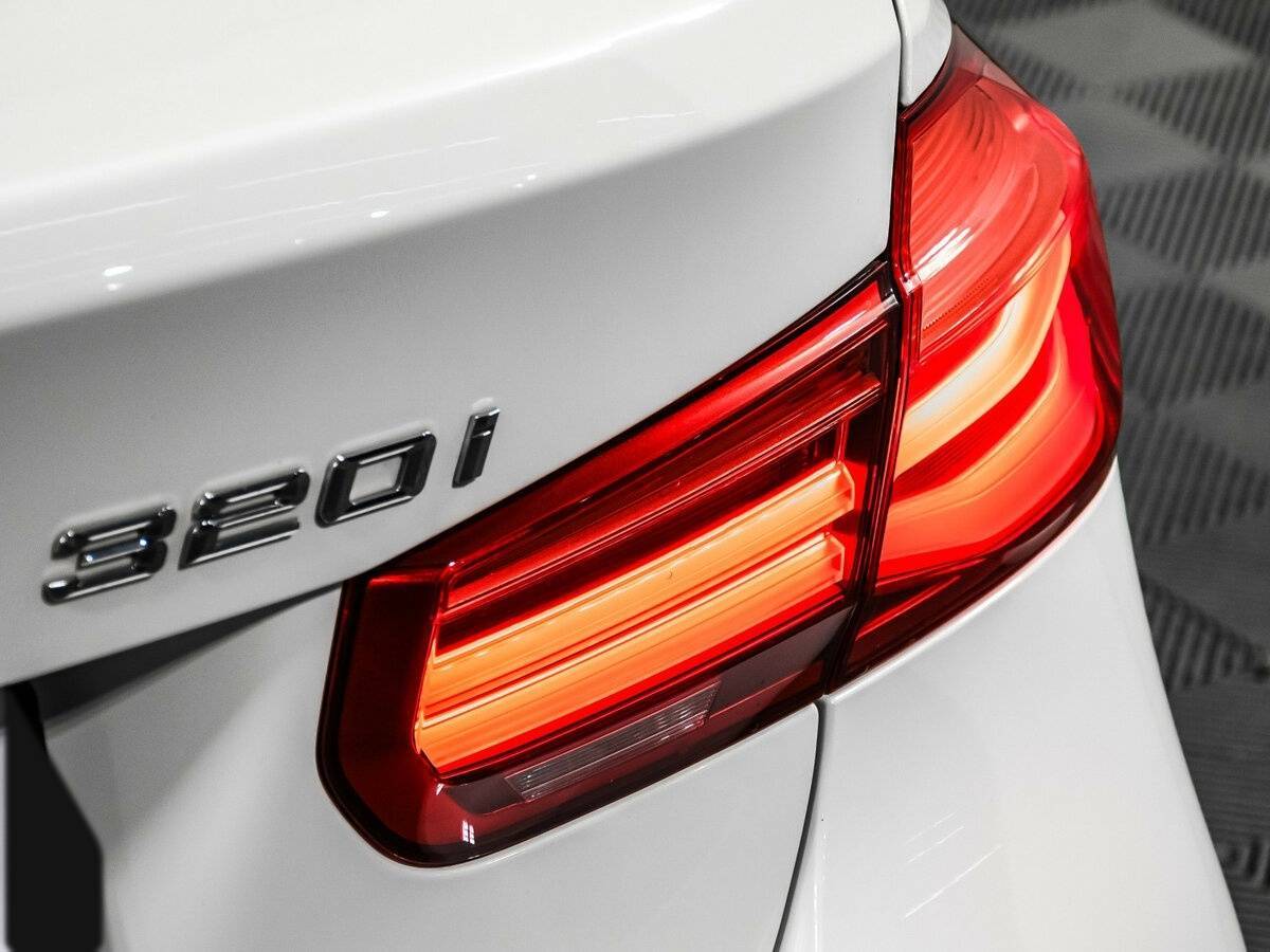 Купить BMW 3 серии с пробегом. Фото: #15