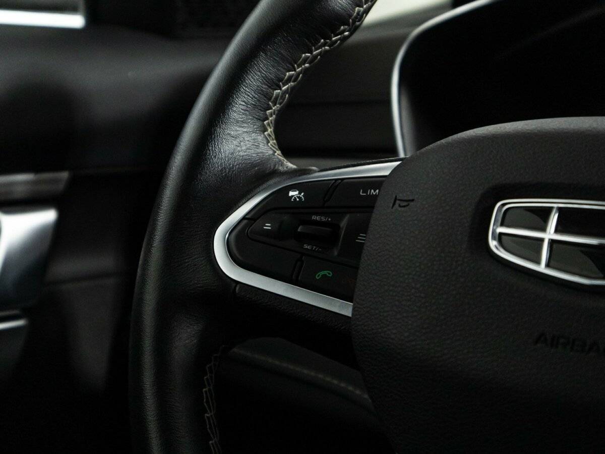 Купить Geely Atlas Pro с пробегом. Фото: #22