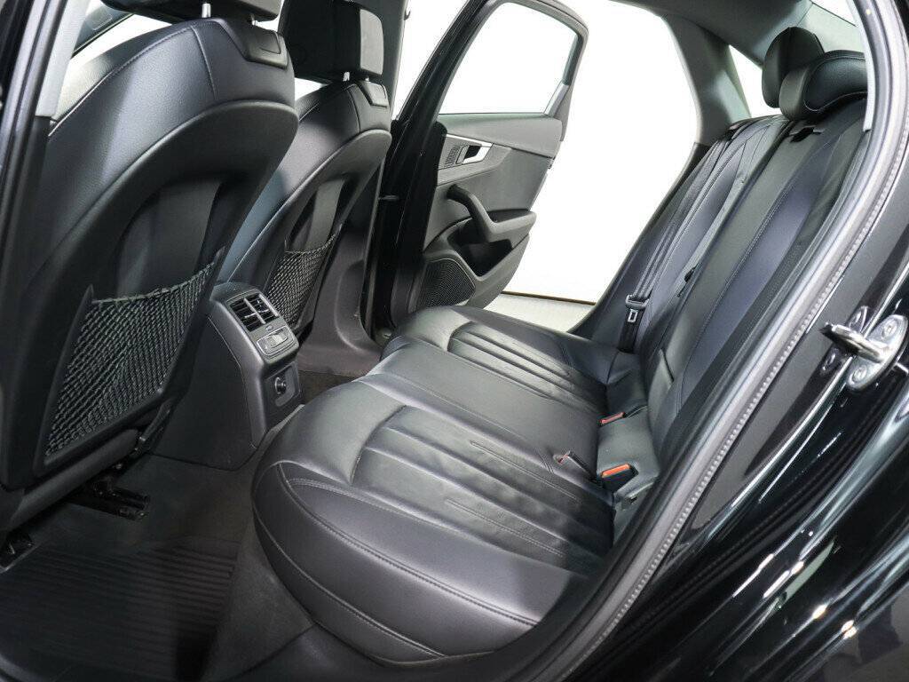 Купить Audi A4 с пробегом. Фото: #10