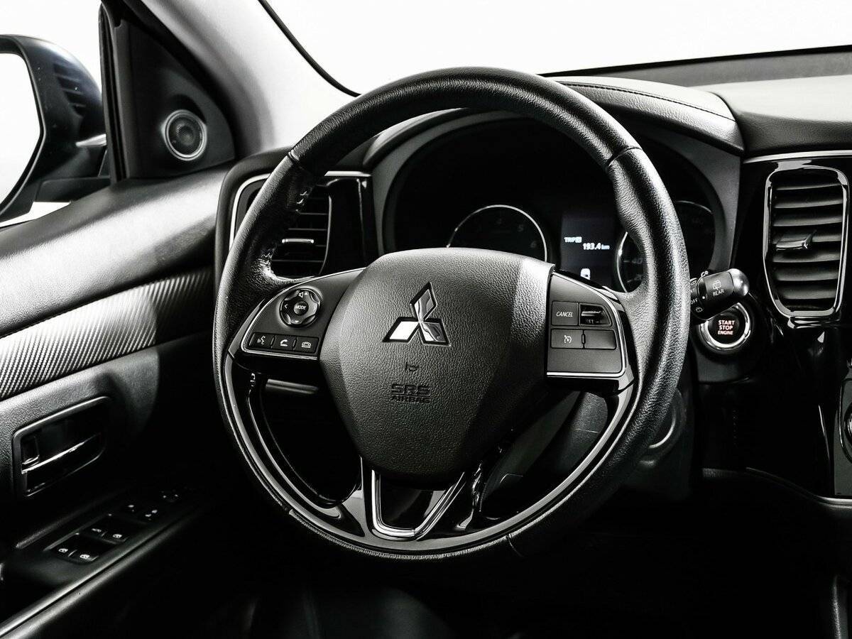 Купить Mitsubishi Outlander с пробегом. Фото: #14