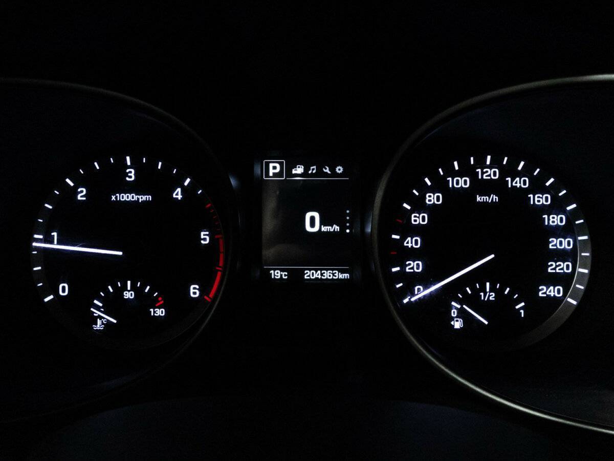 Купить Hyundai Santa Fe с пробегом. Фото: #11