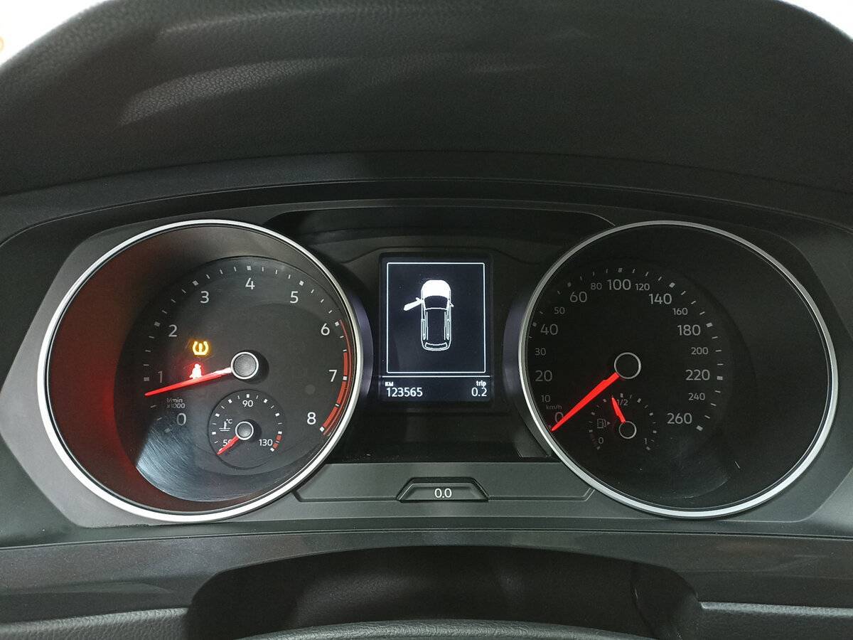 Купить Volkswagen Tiguan с пробегом. Фото: #12