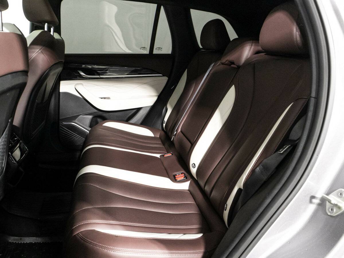 Купить Geely Monjaro с пробегом. Фото: #9