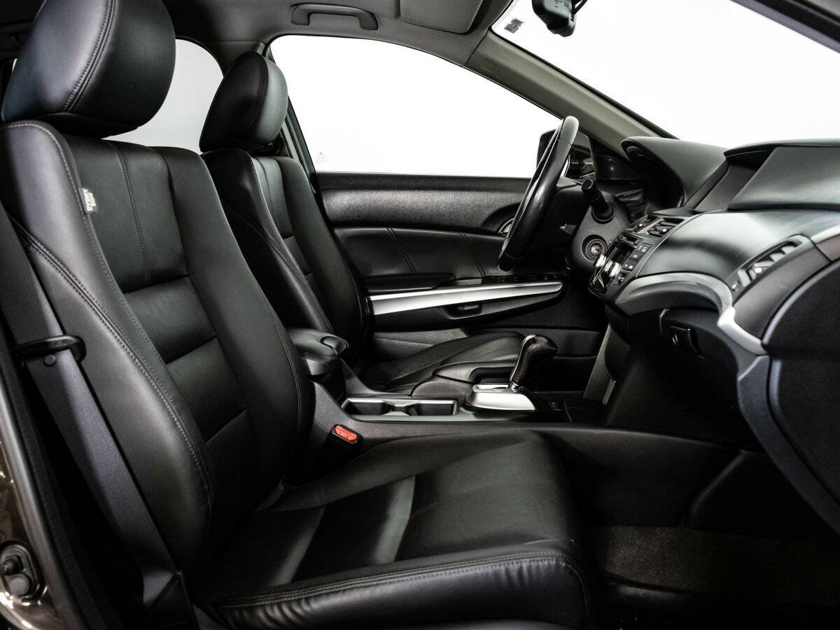 Купить Honda Crosstour с пробегом. Фото: #18